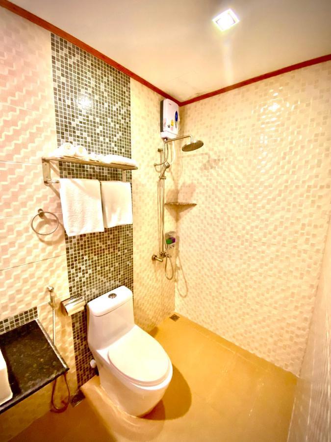 Beach Breeze And Spa Hulhumale Exterior photo