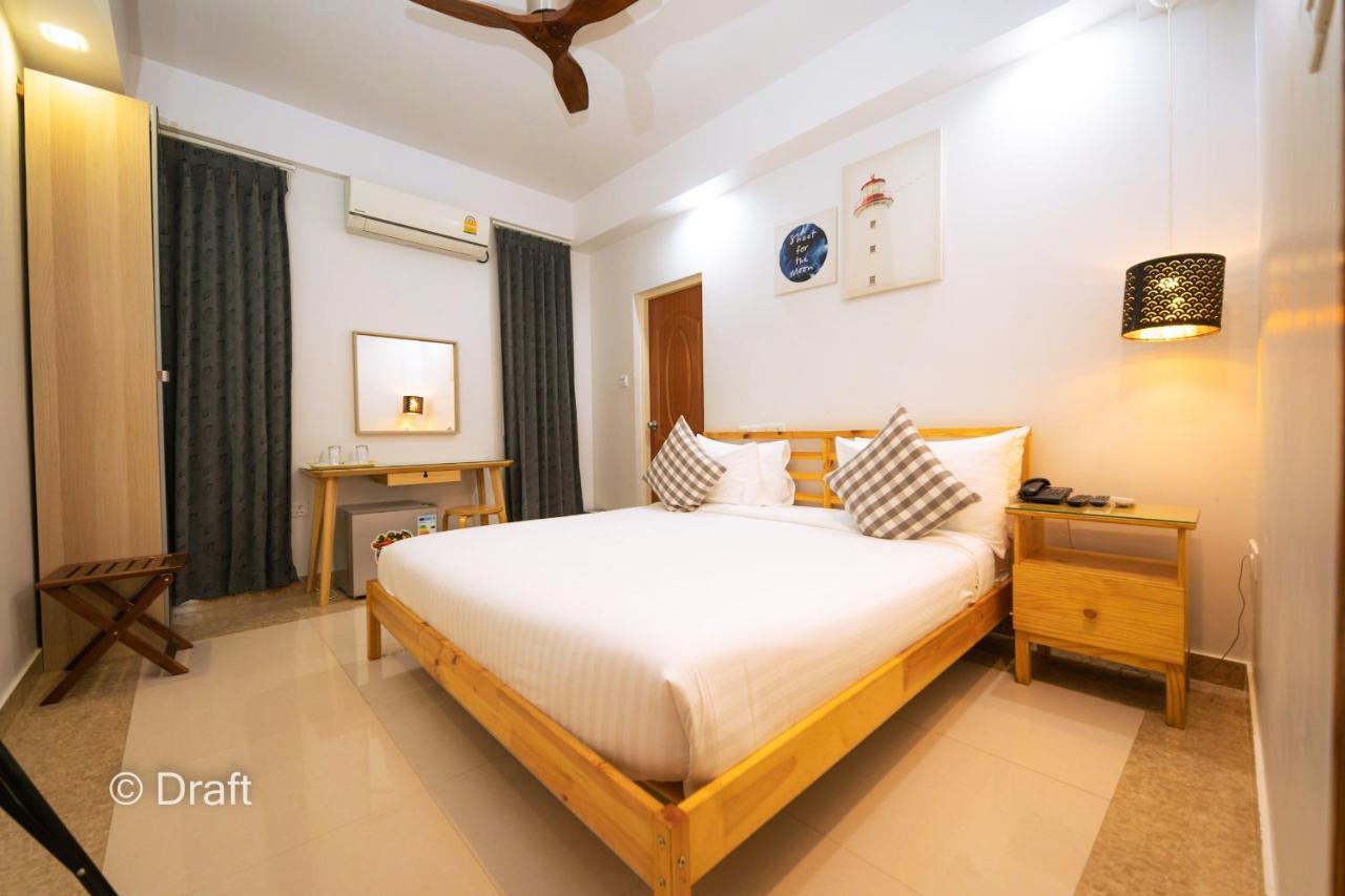 Beach Breeze And Spa Hulhumale Exterior photo