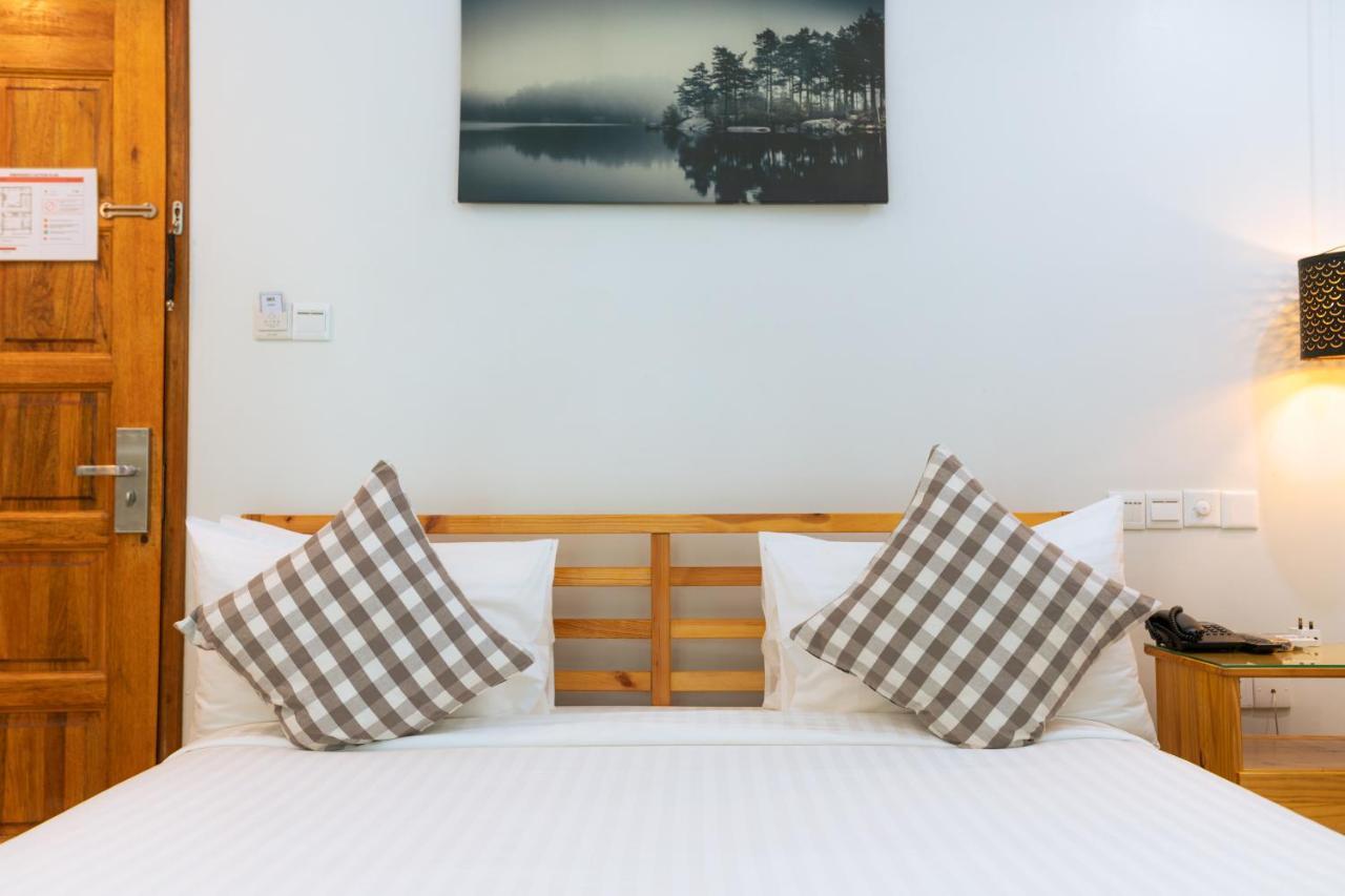 Beach Breeze And Spa Hulhumale Exterior photo
