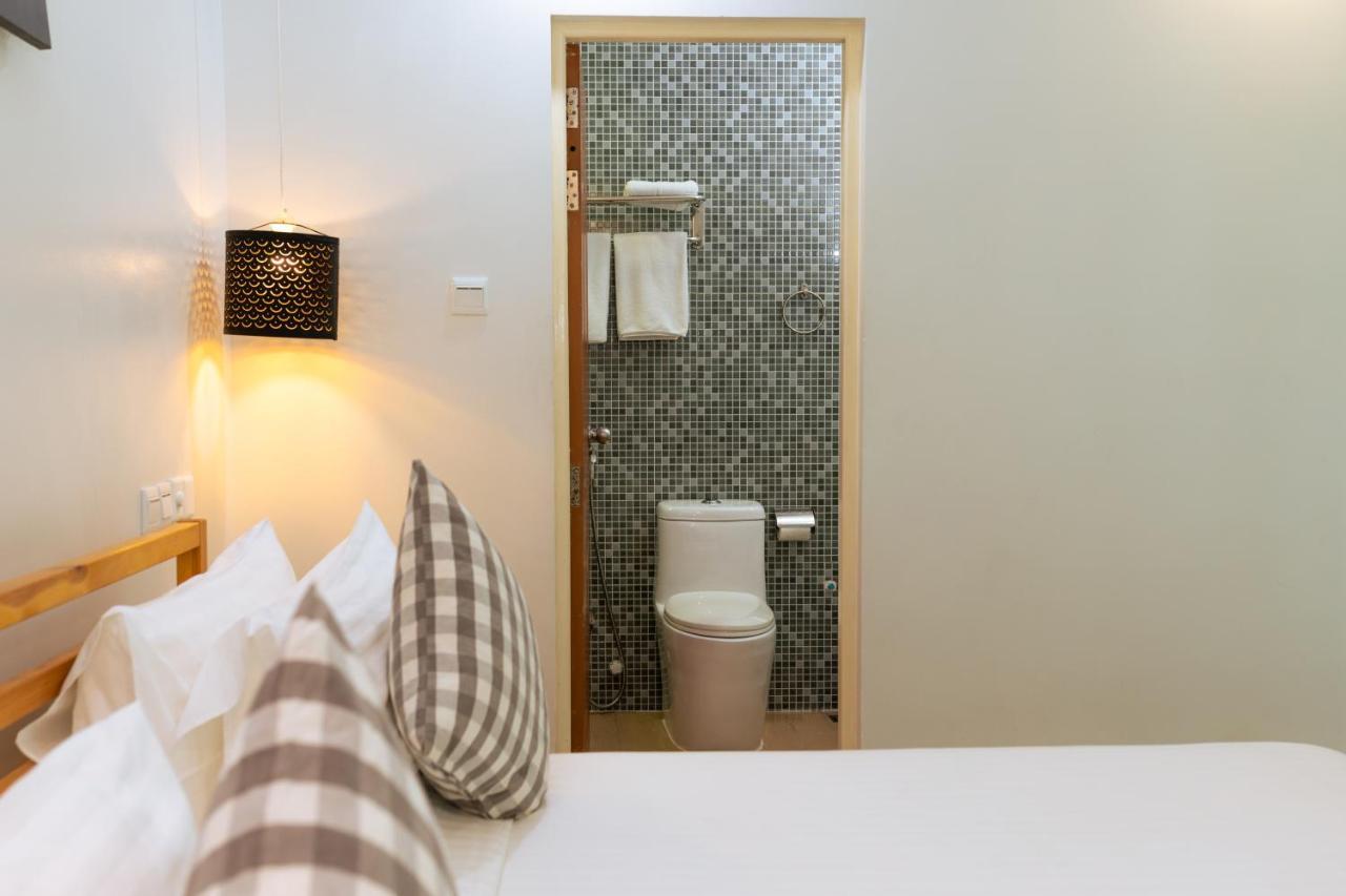 Beach Breeze And Spa Hulhumale Exterior photo